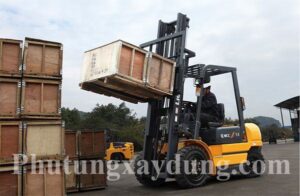 Lịch sử và sự phát triển của xe nâng hàng