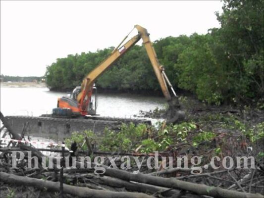 Tìm hiểu về máy xúc đào lội nước